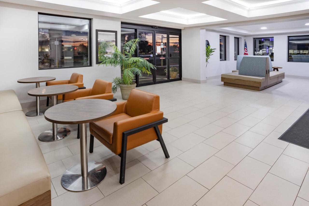 Wingate By Wyndham Fishkill Hotel Exterior photo