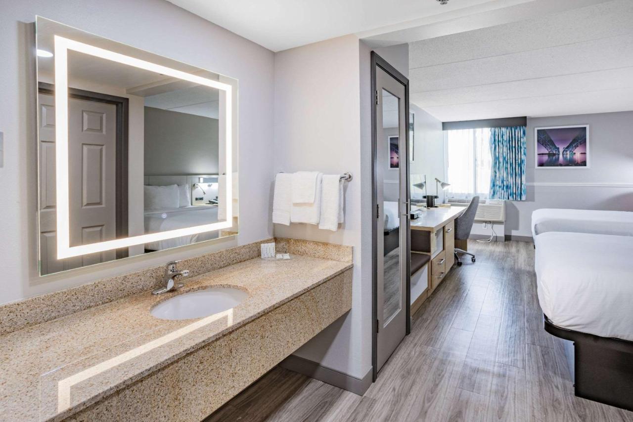 Wingate By Wyndham Fishkill Hotel Exterior photo